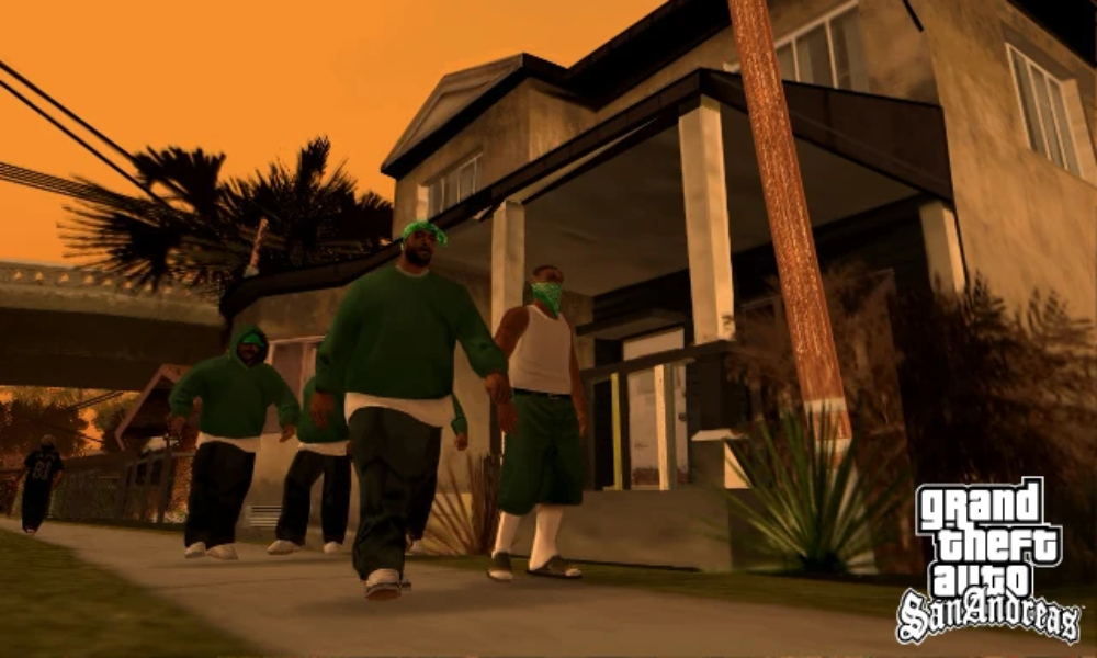 Grove Street gang members in green clothes walking in front of a house at sunset in GTA: San Andreas